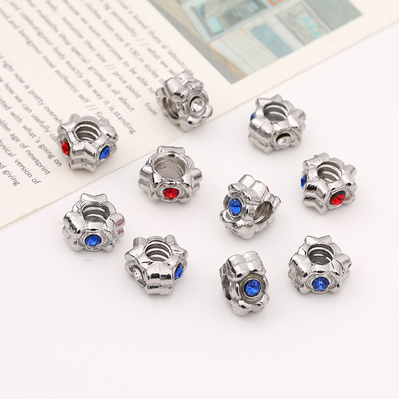 Retro silver micro-inlaid zircon beads, handcrafted diy bracelets, keychains, jewelry accessories, wholesale in stock Application Scenario