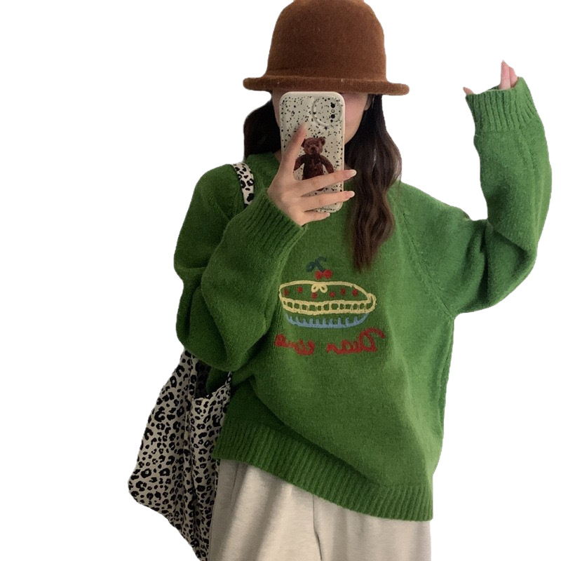 New gentle cake round-neck embroidered sweater for women in autumn and winter, Korean cartoon style, youthful and versatile knitted sweater for women in autumn Item Picture