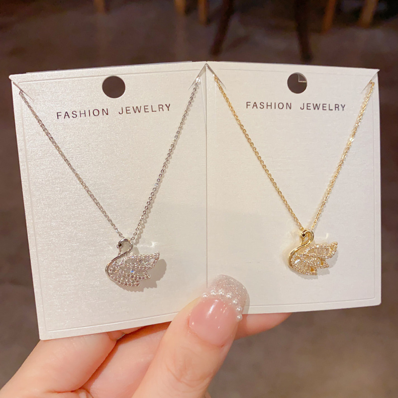 法式轻奢百搭锆石天鹅吊坠项链精致时尚简约高级感超闪锁骨链批发