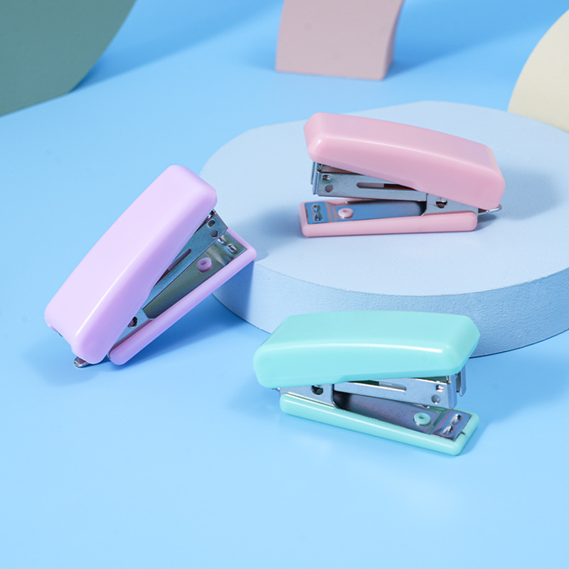 Unicorn Cute mini scissors Tape set, student stationery stapler, high appearance level cartoon stapler set Specification drawing