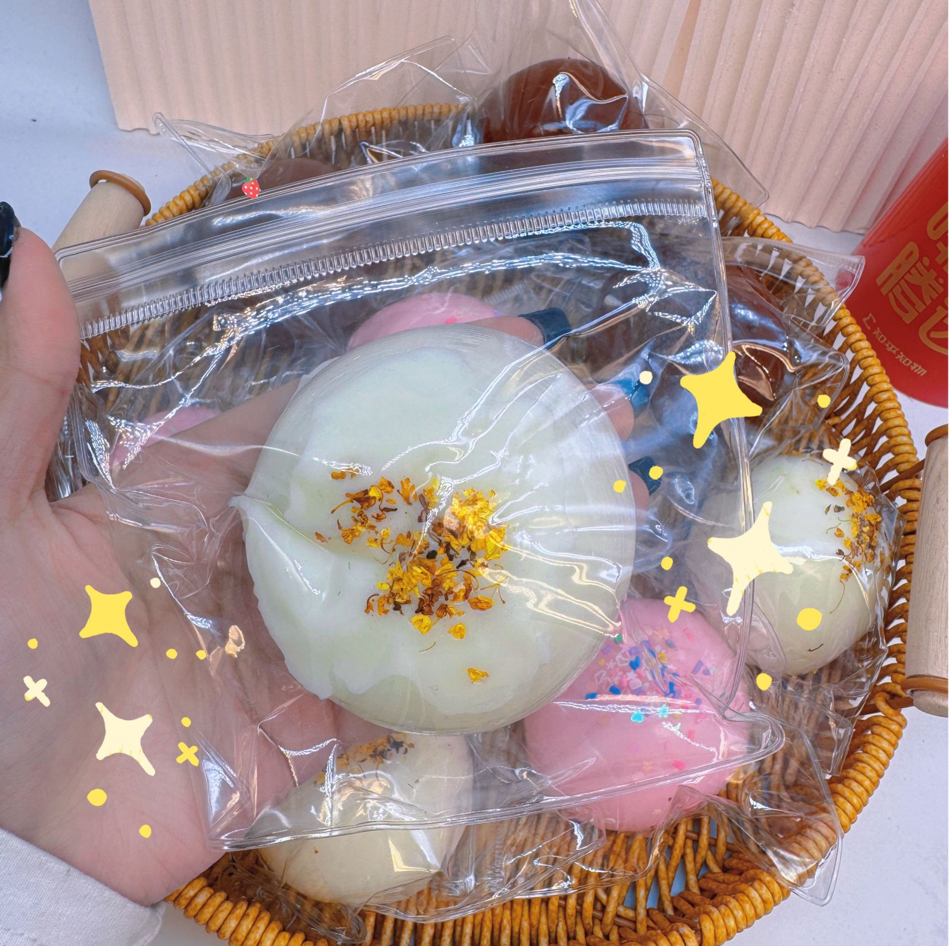 Super soft osmanthus Dafu Kneading Le Mud Texture Water texture tpr bursting fluid slow rebound Stress-relieving toy food Application Scenario