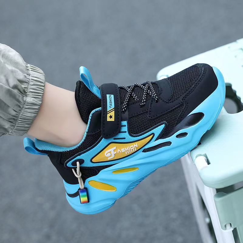Wear-resistant and anti-slip sports leather, medium and large leather surface, Spring and Autumn Boys' Network casual walking shoes, running school sports shoes, children's shoes Application Scenario