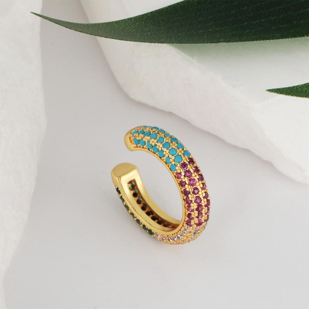 Honglu's niche, light luxury, high-end zircon U-shaped ear clips for women, INS copper-plated real gold personalized earrings, cross-border new products Application Scenario