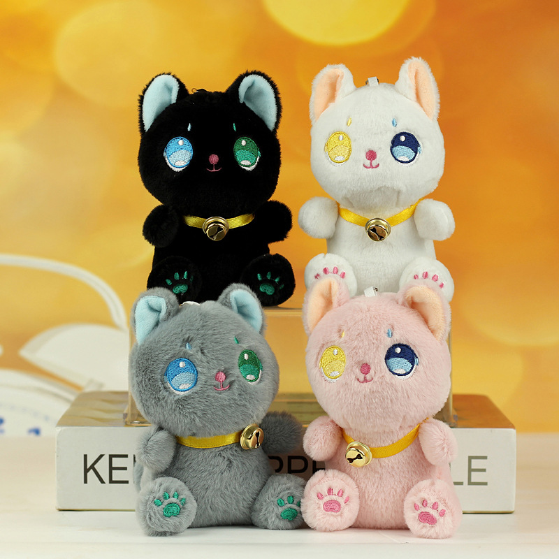Creative Internet celebrity cute toy pendants, plush toys, cartoon dolls, bags, pendants, dolls, keychains Application Scenario