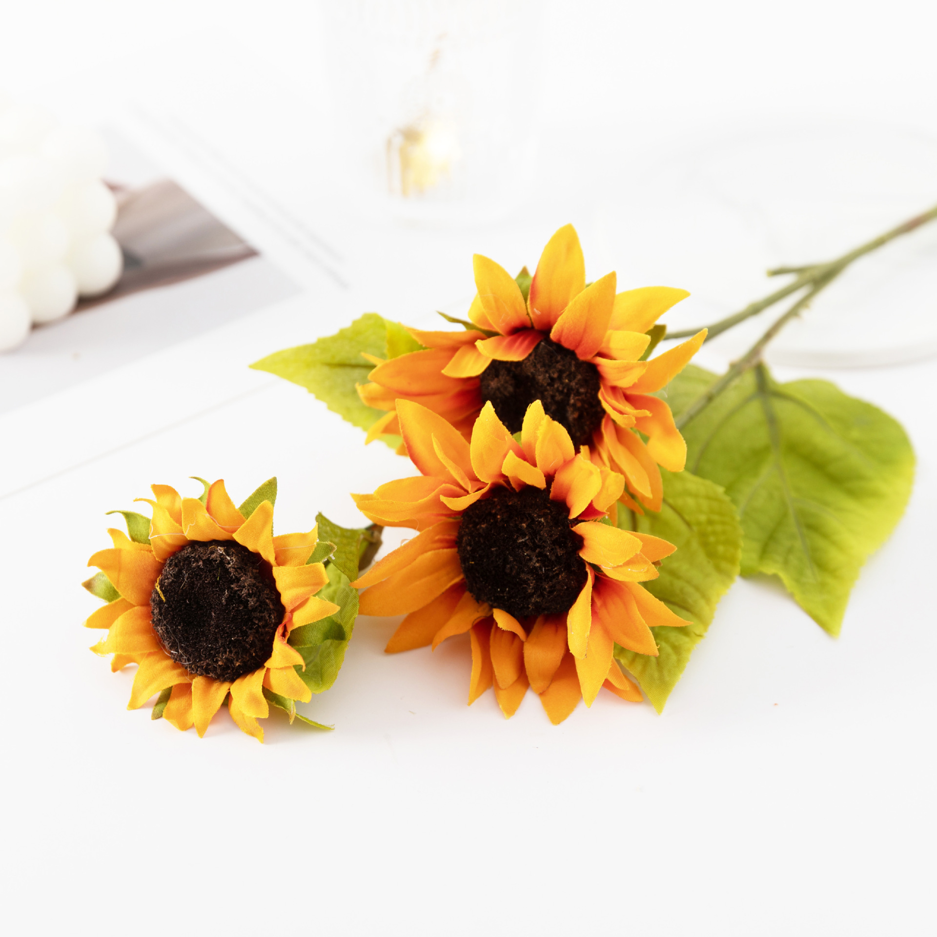 Artificial flower wedding sunflowers, artificial sunflowers, outdoor wedding decoration, artificial flower ornaments, wholesale of handcrafted artificial flowers details Picture