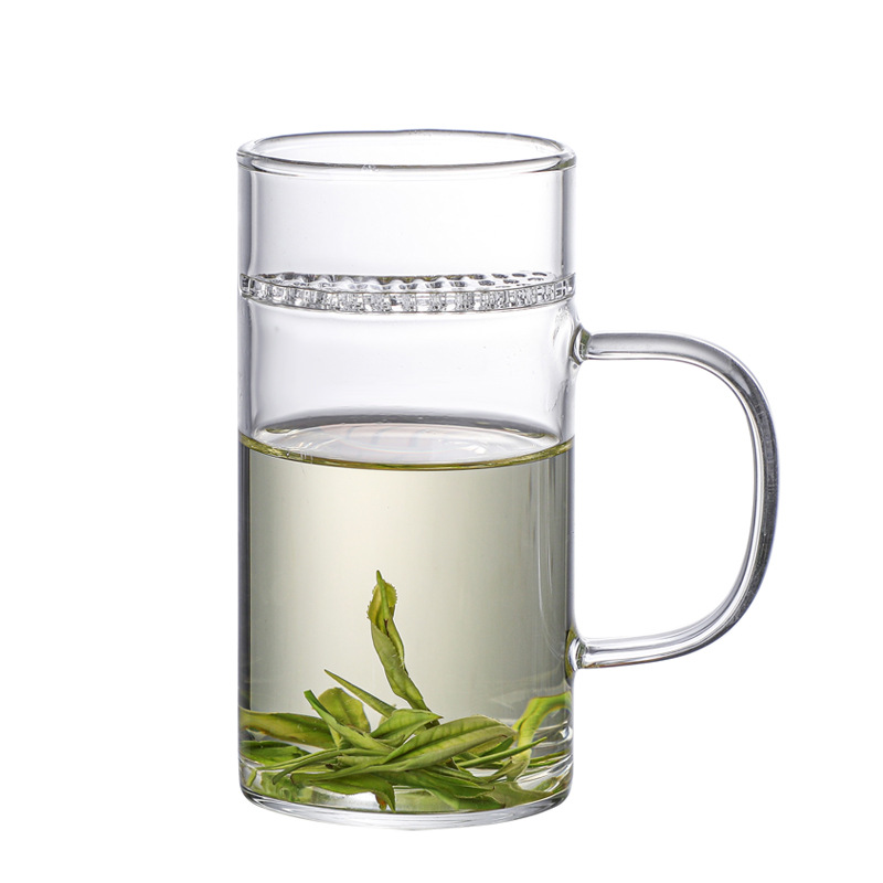 Factory wholesale glass crescent-shaped cups, household green tea cups, heat-resistant glass cups with built-in filters, and tea brewing cups with handles Item Picture