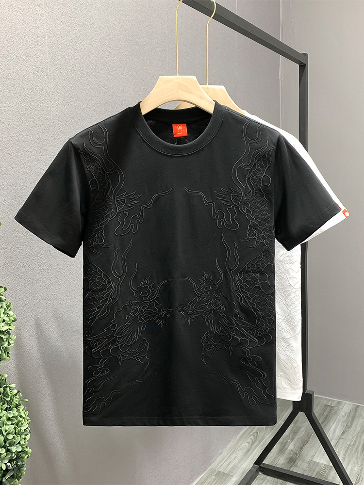 This is a rare and light luxury T-shirt for men, featuring heavy embroidery and a sense of design. It is a casual and loose short-sleeved shirt Specification image