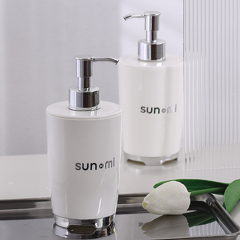 酒瓶/空酒瓶/白酒瓶盖/北欧花瓶产品图