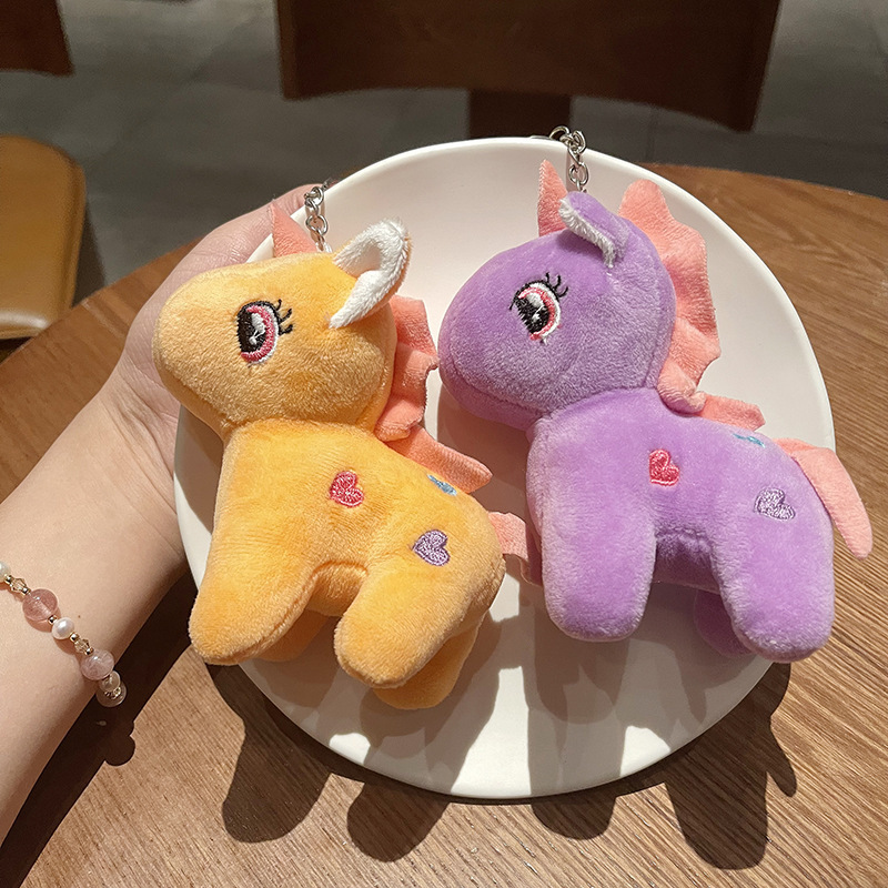 Cross-border unicorn fleece pendants, small dolls, cute plush toys, wedding scattering dolls, wholesale prices are low Application Scenario