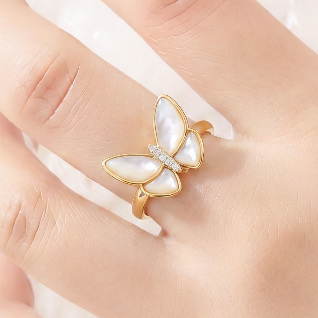 Factory direct supply of natural mother-of-pearl butterfly open ring, copper alloy, real gold electroplating, adjustable light luxury ring wholesale Factory direct supply of natural mother-of-pearl butterfly open ring, copper alloy, real gold electroplating, adjustable light luxury ring wholesale