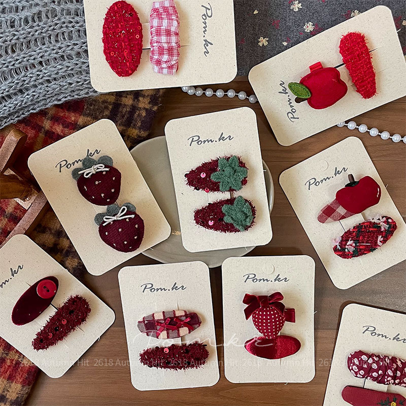 New Korean version red strawberry hair clips for children, sweet autumn, sequined side wavy bangs, checkered hair accessories, Pom.kr wine red fabric hair clips, strawberry and apple checkered, multiple styles, cute for girls in autumn and winter