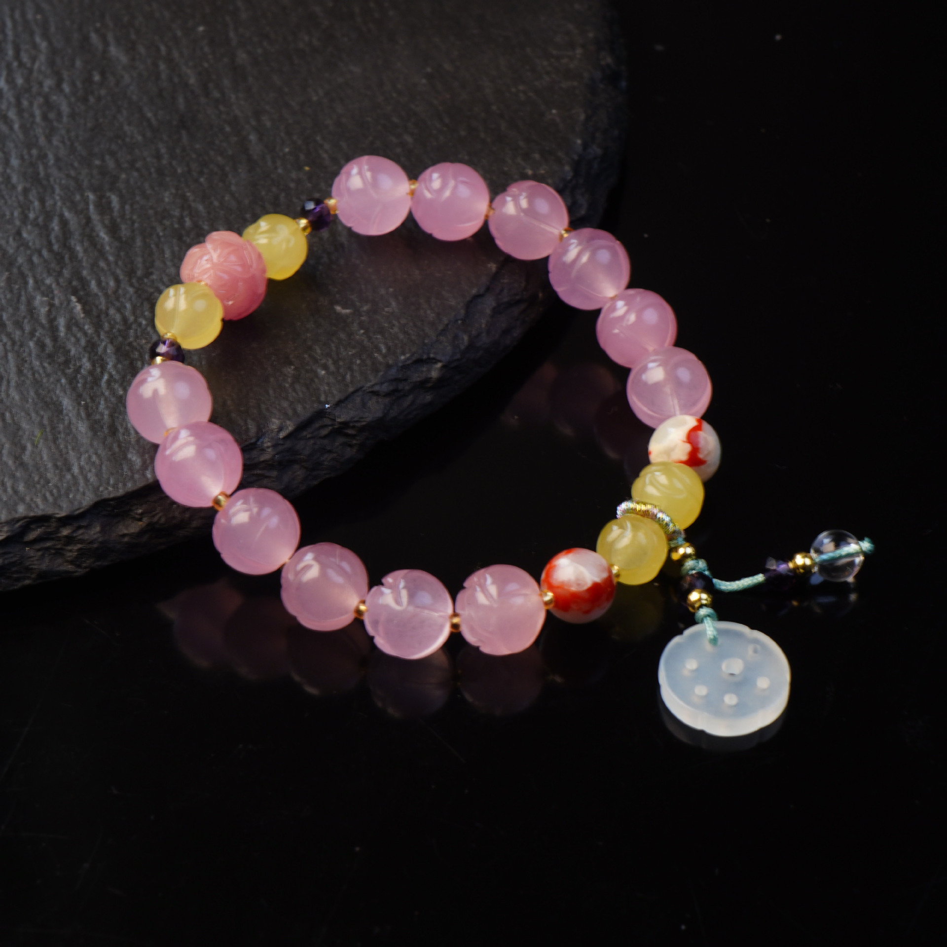 New golden thread Good Luck lotus bracelet for women, high-end handcrafted glass Chinese lotus flower and lotus leaf bracelet accessory Specification image