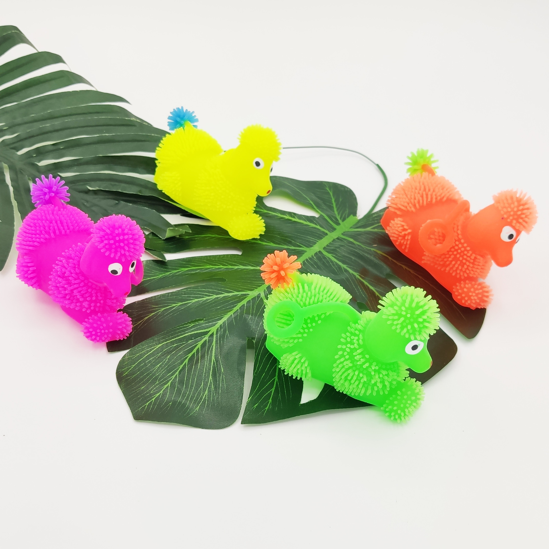 Poodle, furry ball, dog-shaped luminous release ball, flashing furry ball, a best-selling children's toy Application Scenario