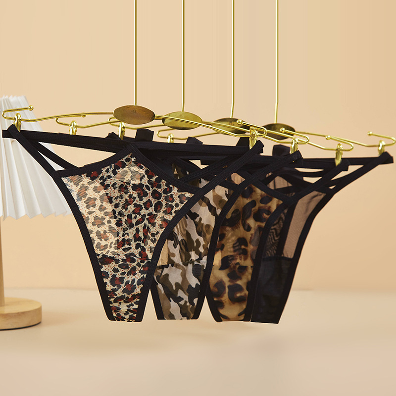 New light luxury and sexy mesh leopard print women's comfortable and breathable thin band with a hollowed-out bow, alluring T-shaped underwear details Picture