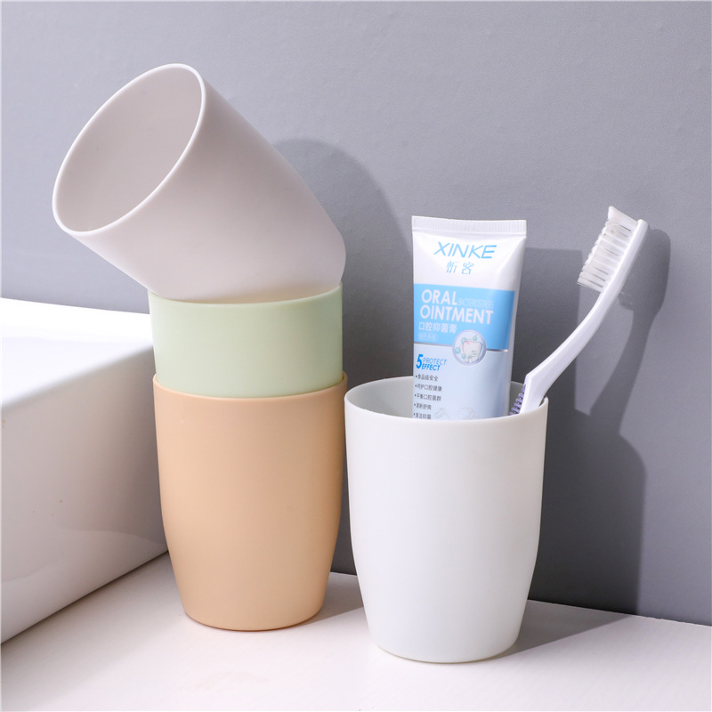 Simple and fashionable family washbasin cups for foreign trade, plain cups, plastic brushing cups, couple toothbrush cups