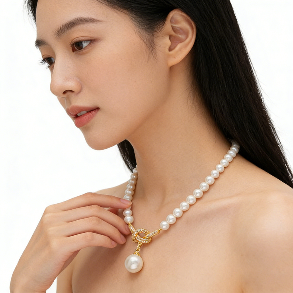 Hyacinth shijiazheng round collar de perlas de vidrio alto sentido luz lujo moda delicada temperamento clavícula cadena colgante gargantilla accesorios details Picture