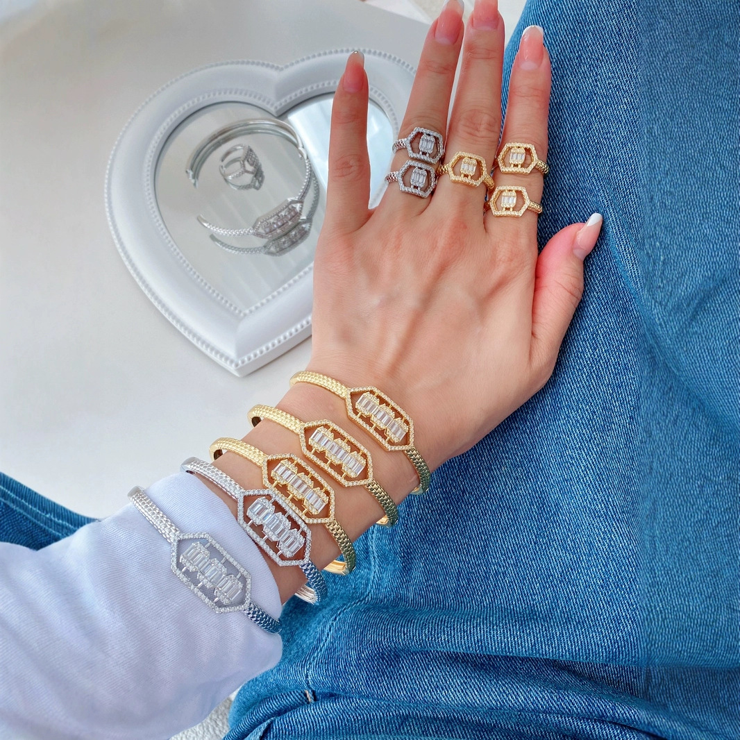 A new French hexagonal zirconium-inlaid copper 18K gold-plated, fashionable and simple adjustable geometric bracelet and ring set
