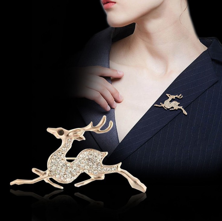 Korean diamond-encrusted deer brooch for women's elegant clothing, anti-glare collar pin, versatile sweater, coat, suit, brooch