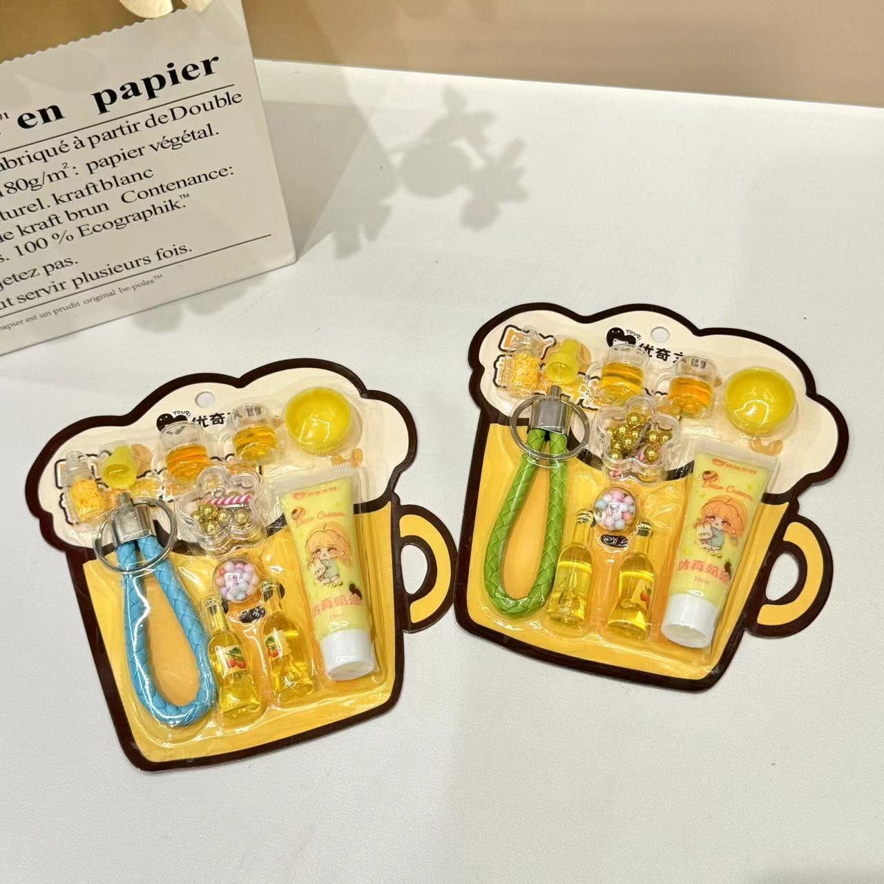 一体扣/挂绳/卡膜/卡套学生挂脖/证书框细节图