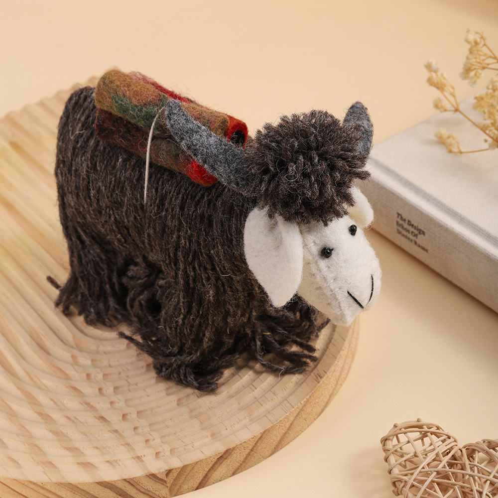 羚羊尼泊尔羊毛毡挂件可爱立体毛绒仔挂件车载钥匙扣挂饰包包挂件产品图