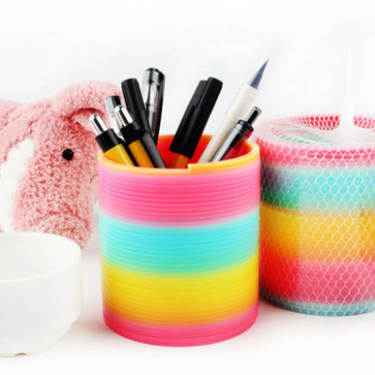 Wholesale of large magic rainbow rings, plastic spring rings, elastic rings, children's stacking toys, early education and intelligence development Application Scenario