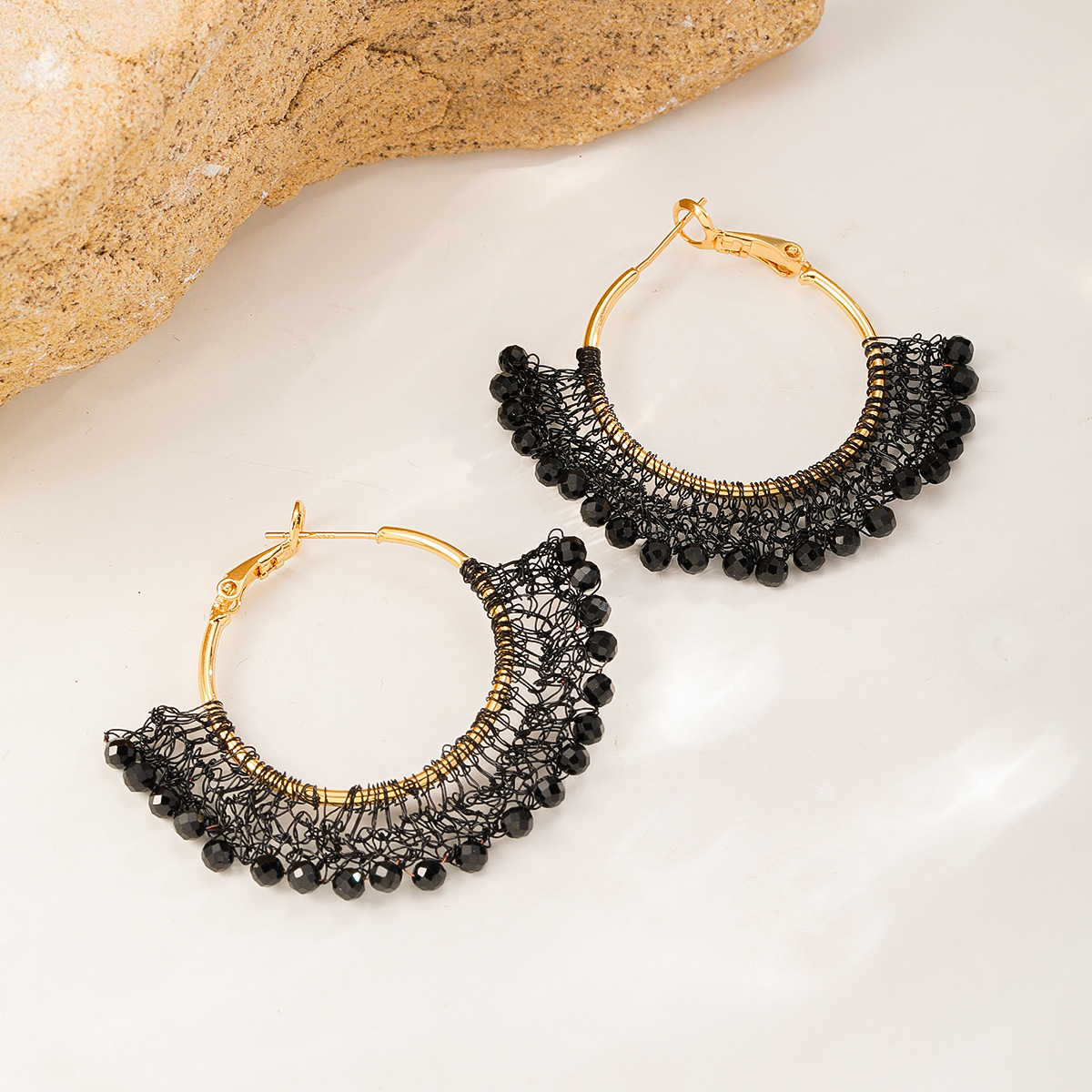 Sparkling zircon micro-inlaid rough earrings, fashionable earrings, simple and versatile earrings, women's accessories details Picture