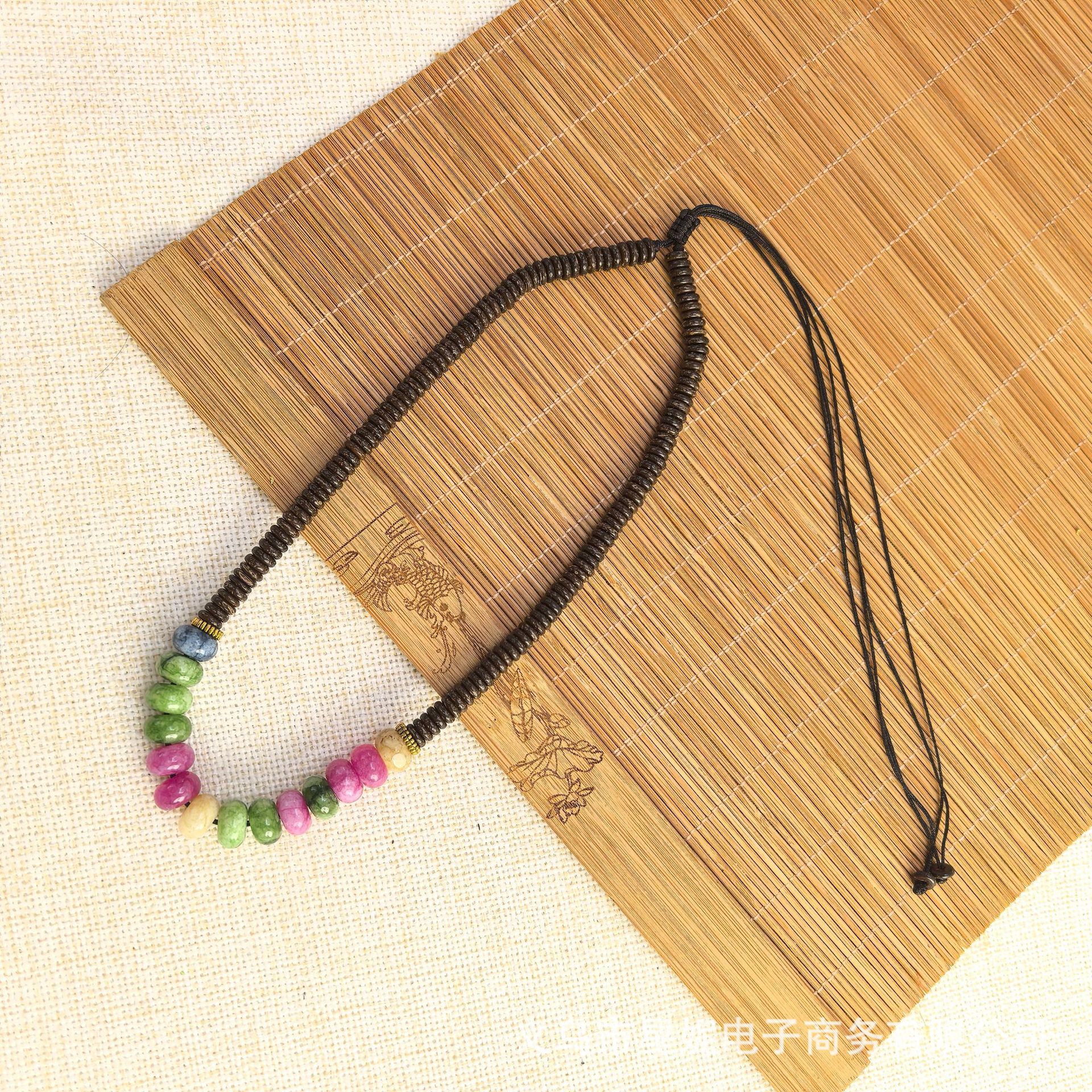 Retro Maillard natural stone agate necklace, a niche design, a popular online hit, fashionable and versatile autumn sweater chain details Picture