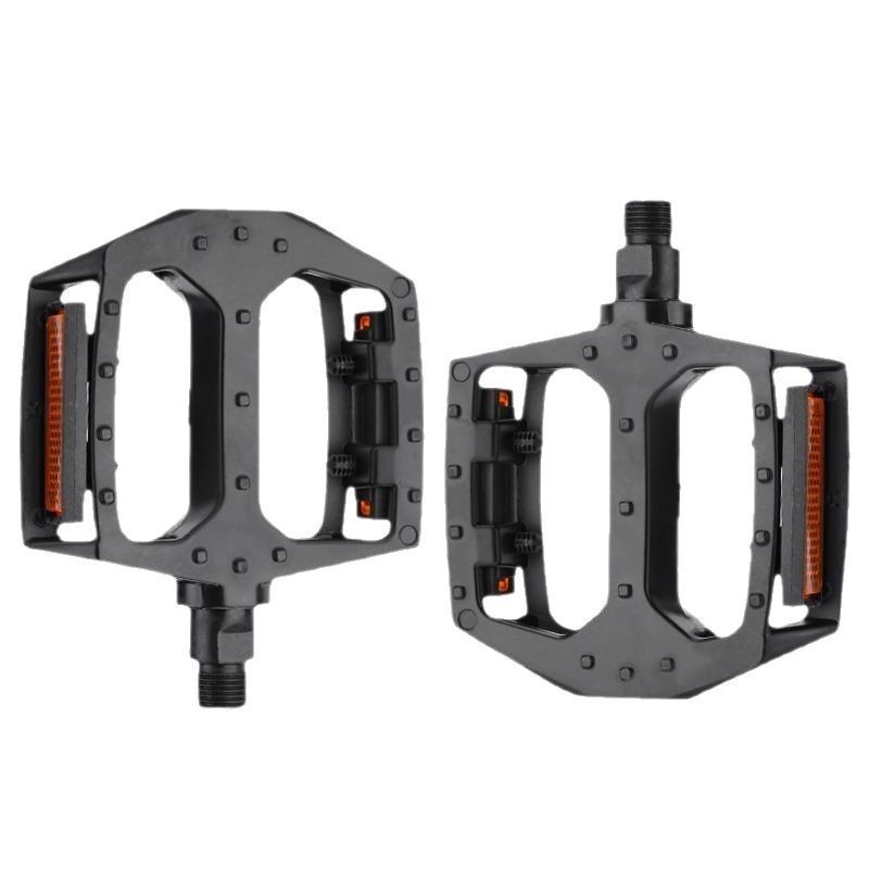 Large aluminum alloy pedal bicycles, steel ball pedals, mountain bike pedals, anti-slip cycling and off-road pedals, lightweight Application Scenario