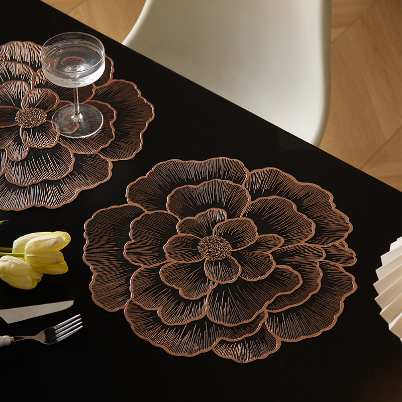 北欧简约注塑餐垫PVC防水防油污垫创意花朵酒店派对家用隔热垫