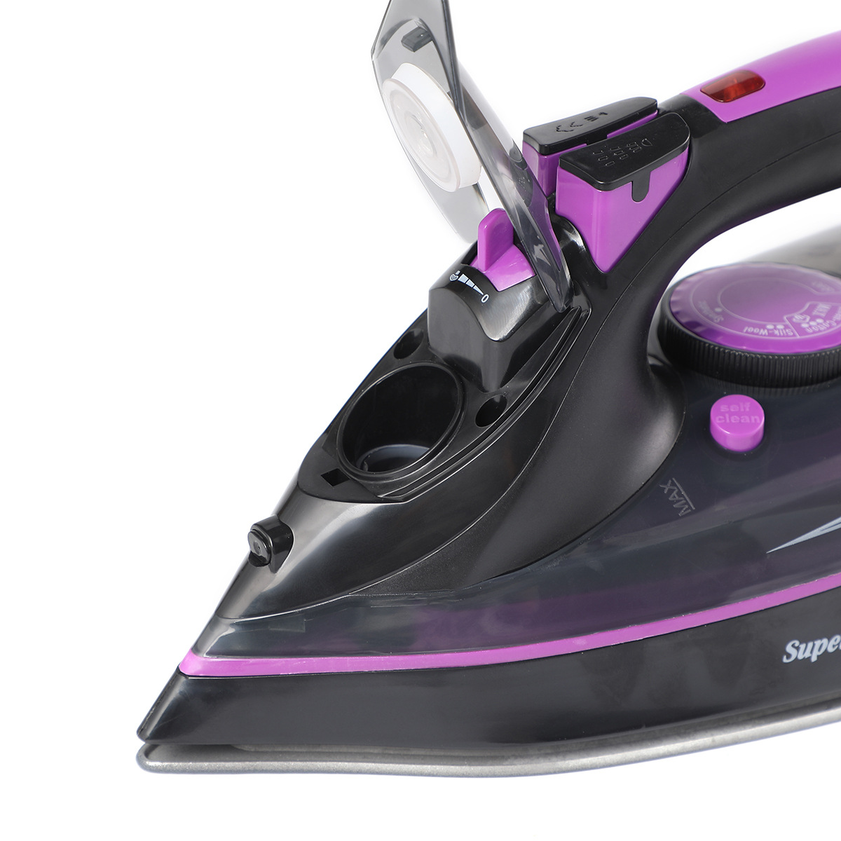Super Crest European standard Household Steam Iron Handheld Hanging Iron Portable Steam iron Application Scenario