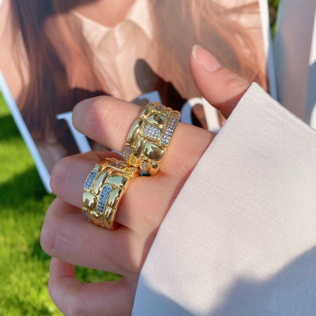 High-end geometric ring, European and American exaggerated style copper inlaid zircon finger ring, women's opening adjustable ring wholesale details Picture