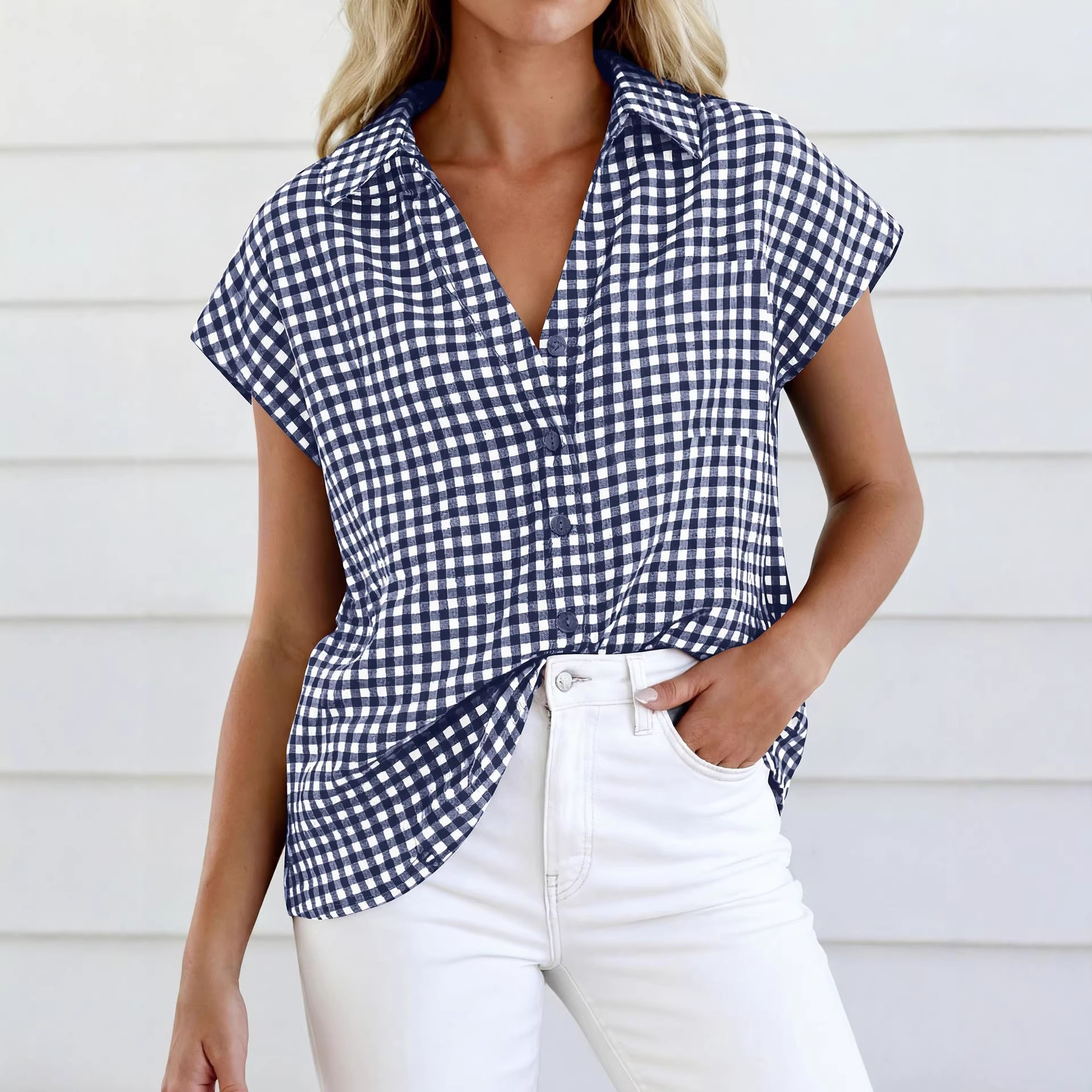 Cross-border Amazon beauty 2026 Summer New style Casual button short-sleeved casual loose checkered shirt details Picture