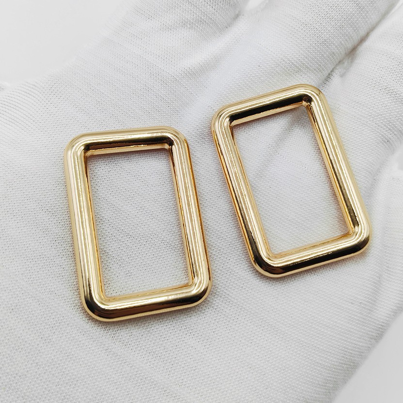 1-inch zinc alloy die-cast round line square buckle, light gold rectangular backpack shoulder strap, clothing and luggage hardware mouth buckle Application Scenario