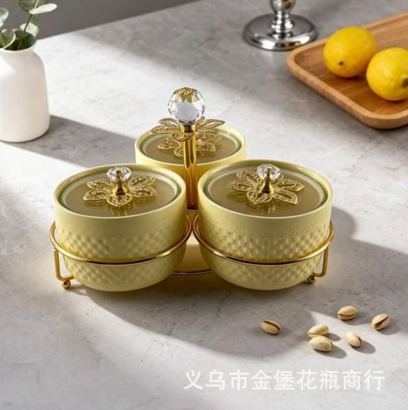 多功能陶瓷分格点心盒 三格四格可选坚果收纳盒 企业礼品定制干果 Application Scenario
