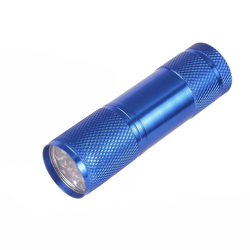 手电筒/小型手电/战术手电筒/铝合金手电筒/大功率手电白底实物图
