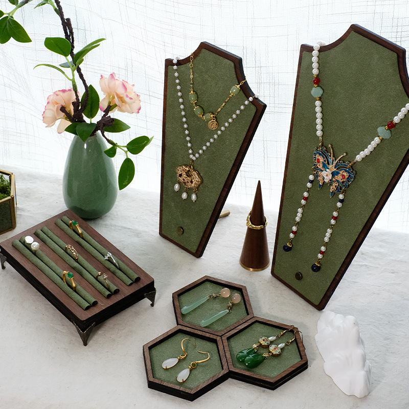 实木复古首饰展示架套装绿绒珠宝展示道摆件古风饰品店