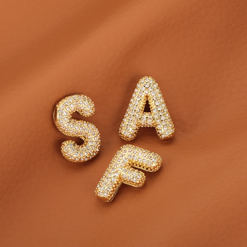 Cross-border super popular bubble English letter pendant necklace 18k copper plated with zircon inlaid hip-hop balloon letter collarbone chain Specification image