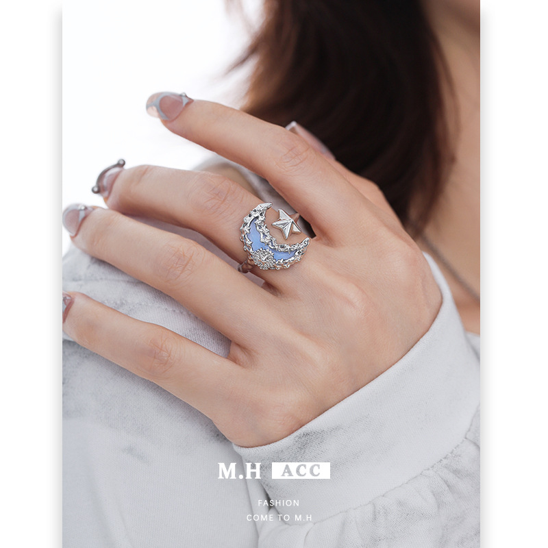 Original lava blue moon ring for women, a niche design with a light luxury and high-end feel, unique and individual index finger ring Specification image