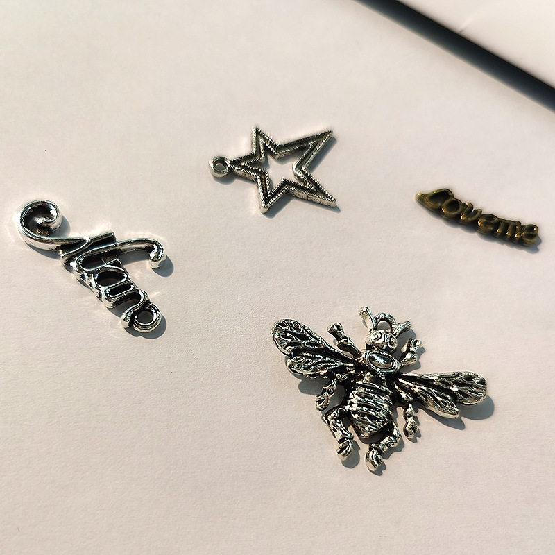 合金DIY金属饰品配件字母五角星蜜蜂4款箱包鞋帽配饰定金属挂件
