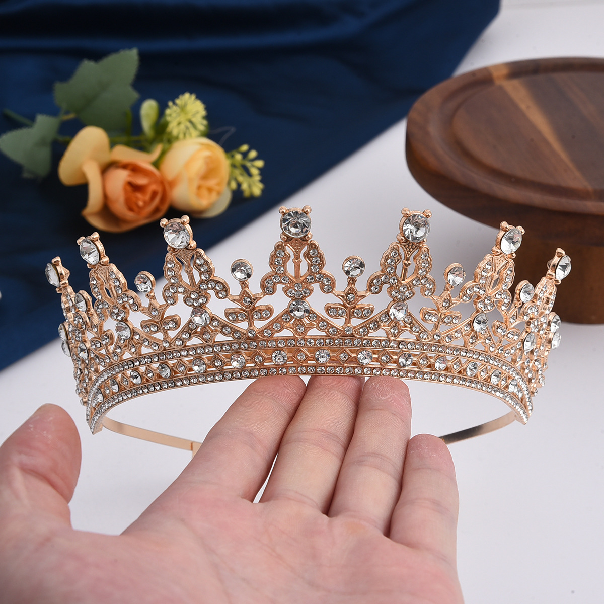 The bride's high-end crown headwear, full diamond large crown headwear, headband, Western-style bride wedding crown water diamond hair accessory full figure