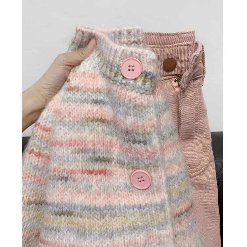A niche design sense cardigan 2023 new style colorful striped sweater for women's autumn and winter coat, a laid-back style braided sweater