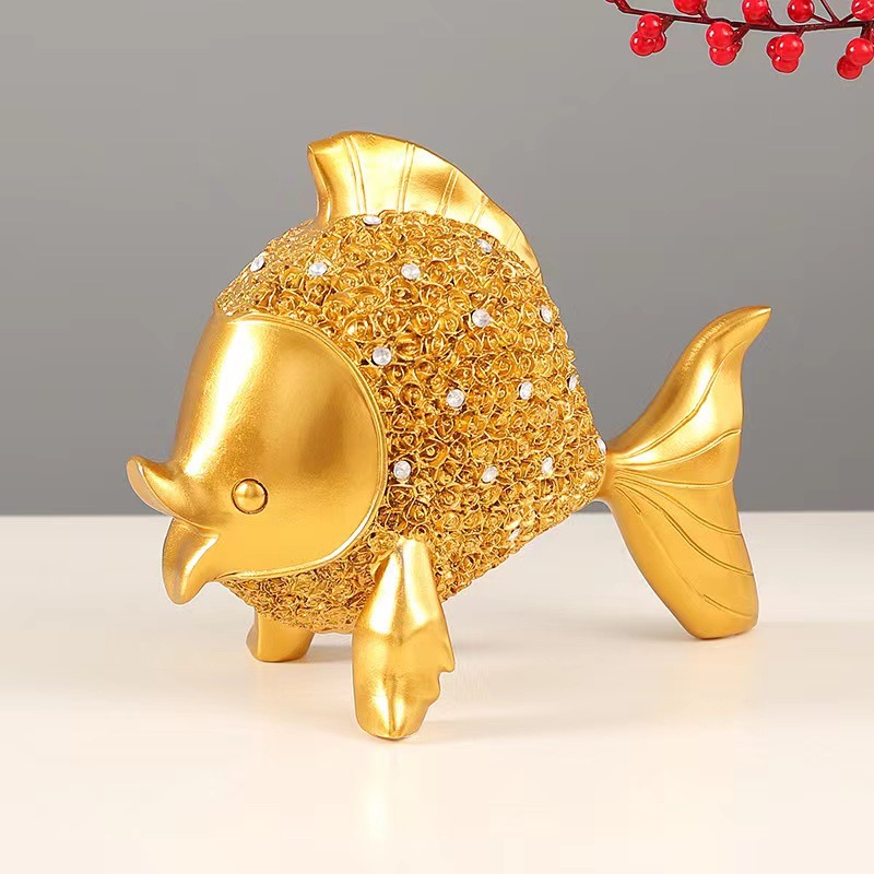Every year, there are fish-bringing wealth ornaments. The light luxury entrance hall, living room, TV cabinet, wine cabinet, and office desk decorations are all exquisitely handcrafted Application Scenario