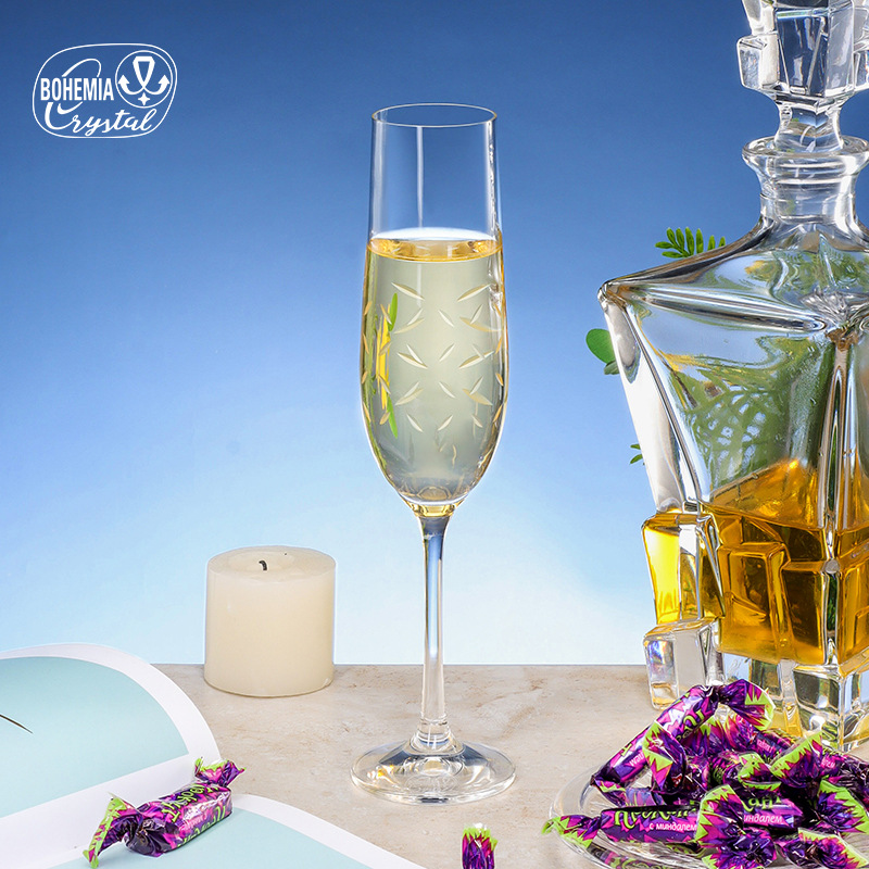 Czech Lexus imported lead-free crystal wine sets, Burgundy wine glass sets, home and catering bulk purchase Application Scenario