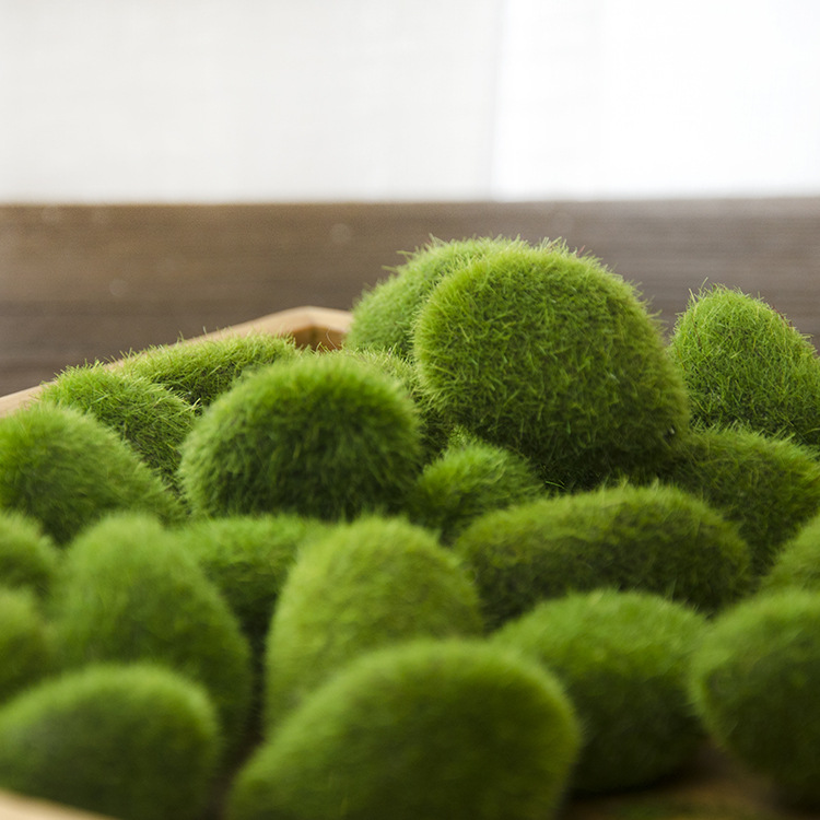 Factory direct sales of artificial moss wholesale, artificial plant hair moss blocks, home decoration hair stones, window display fake stones Application Scenario