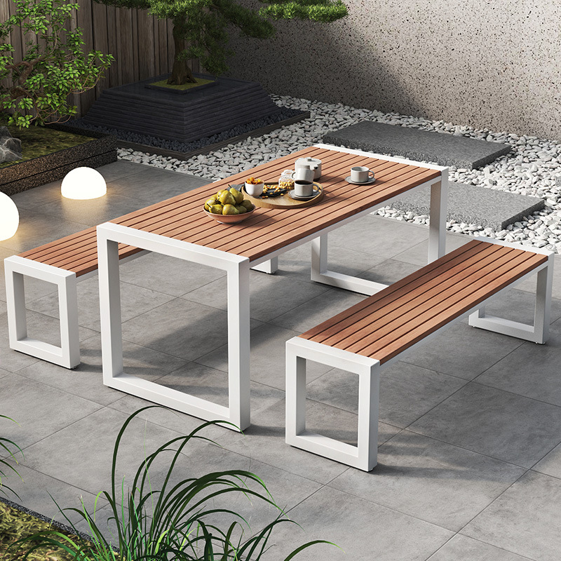 户外实木桌椅实物图