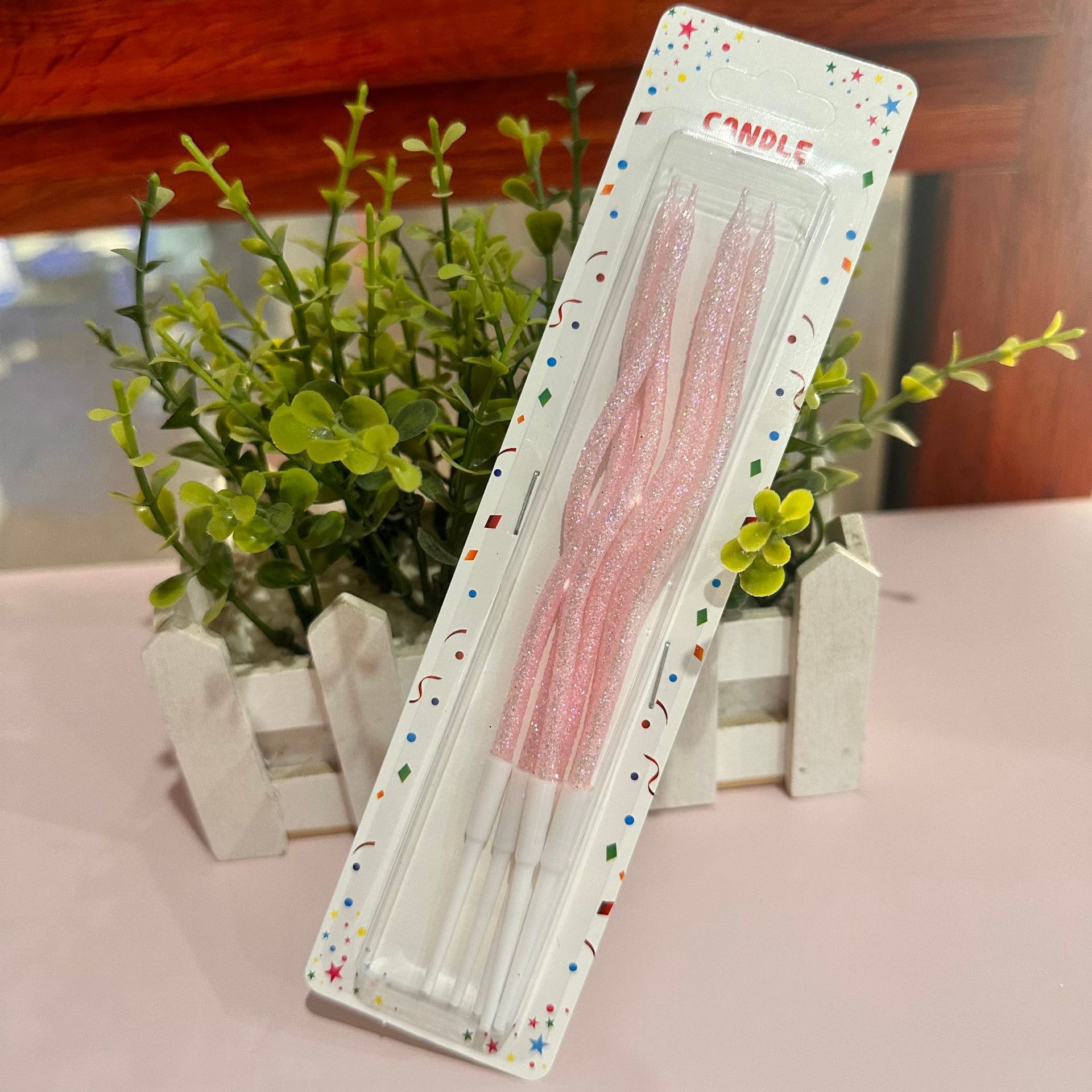 Creative colorful spiral gold-plated curve birthday candles, butter lamps for party atmosphere decoration, birthday cake Specification image