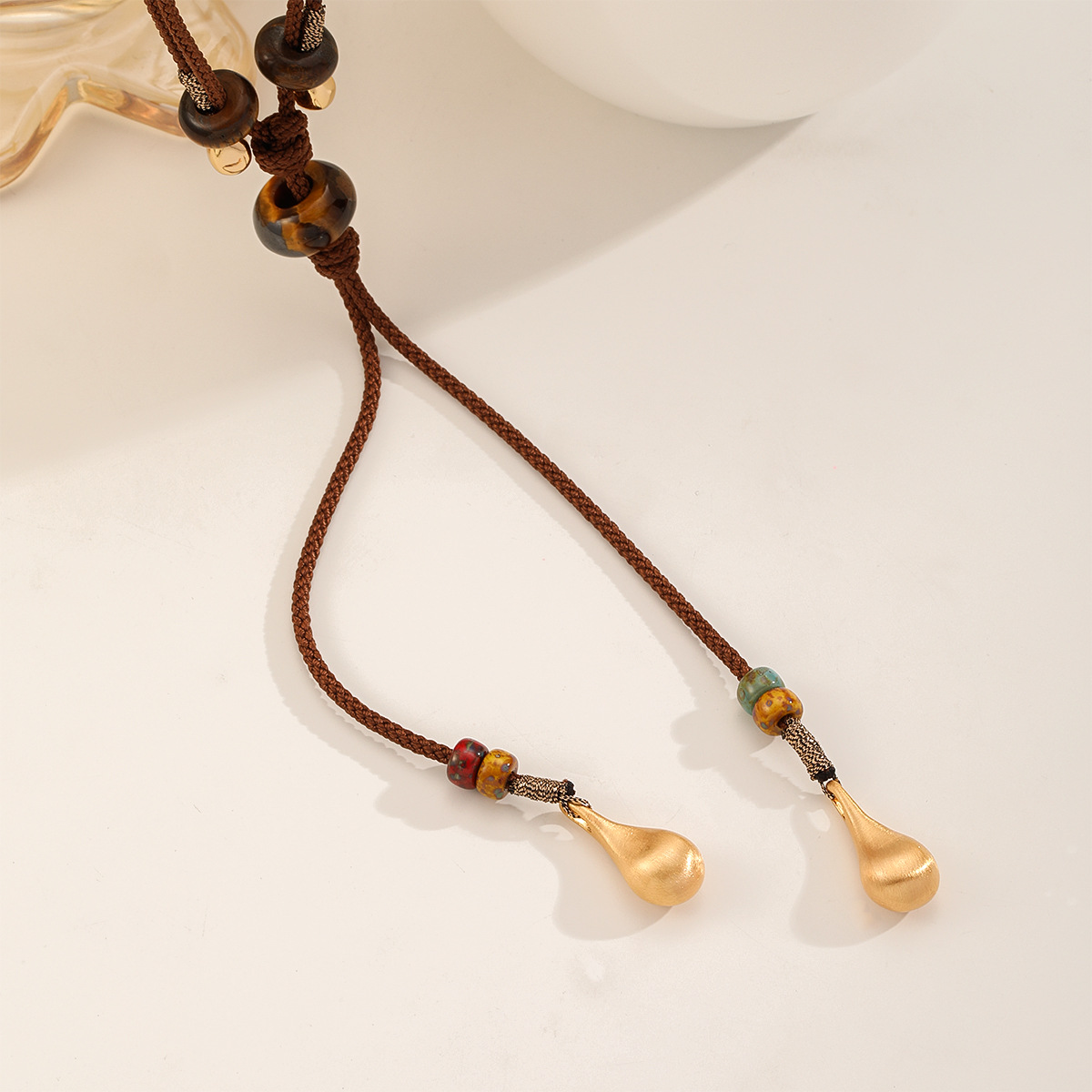 Nasha Ethnic style hand-woven long pendant necklace, suitable for both men and women, retro sweater chain, versatile pendant Specification image