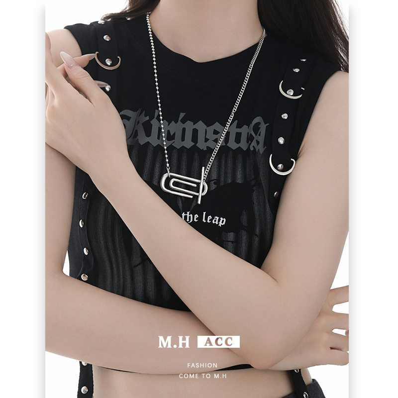 Paperclip geometric necklace for women, simple and cold style, light luxury and high-end elegance, collarbone chain, original design necklace details Picture