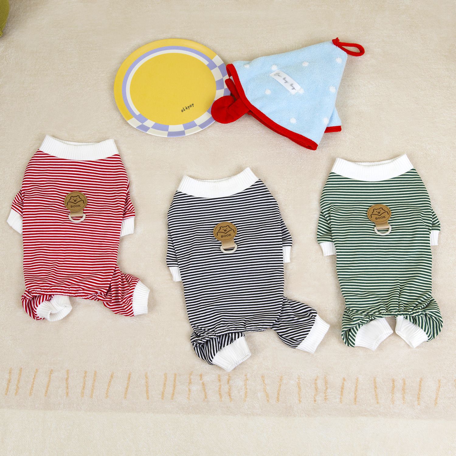 Pet clothes, Teddy dog clothes, pet clothing, cute and fashionable Korean version 25BOOK bear home wear