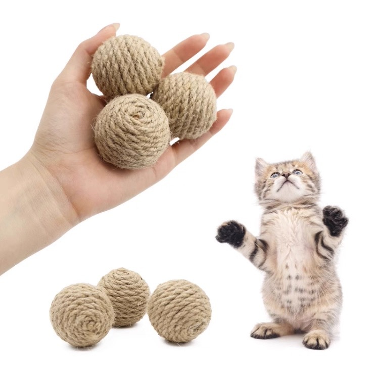 Pet cat toys, Christmas pet supplies, jute rope balls, jute material cat toy balls, rolling sound-making toys details Picture